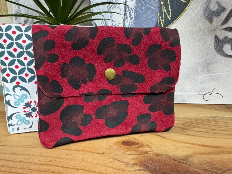 Grand porte monnaie en cuir Lorenzo bordeaux