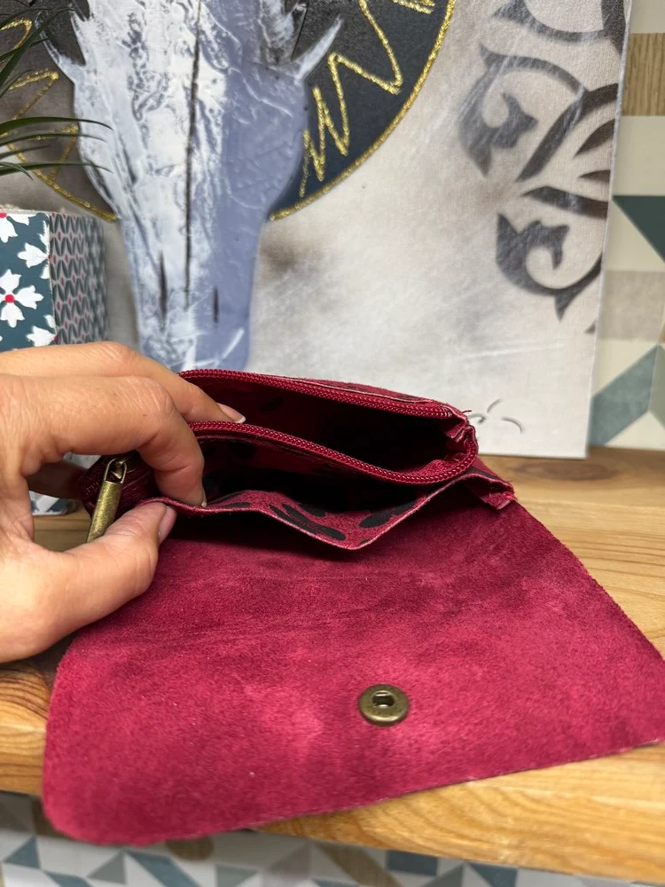 Grand porte monnaie en cuir Lorenzo bordeaux