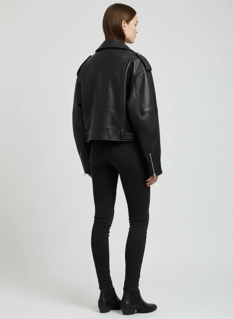 Veste courte en similicuir style moto chic
