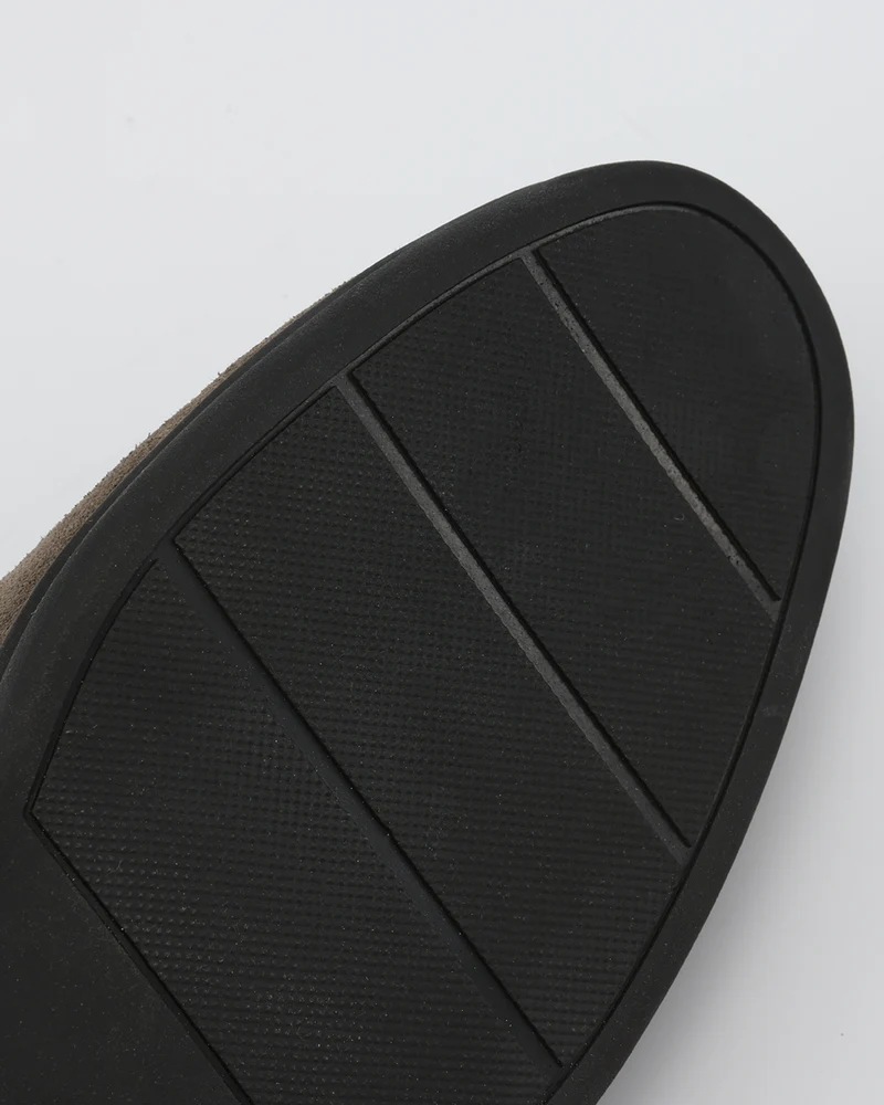 Mocassins en Suède Premium à Semelles Noires Élégantes