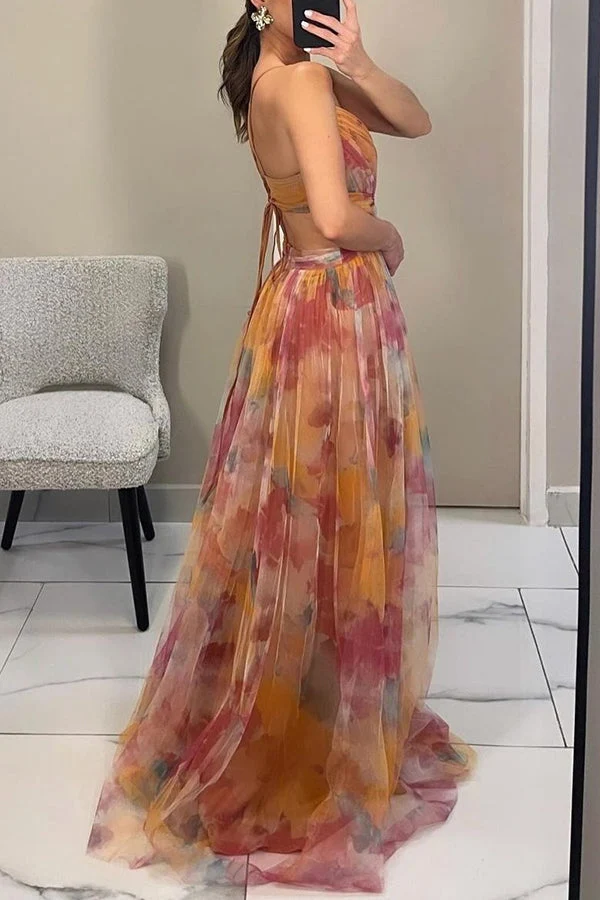Robe d’Été Légère à Motif Floral – Silhouette Féminine Élégante
