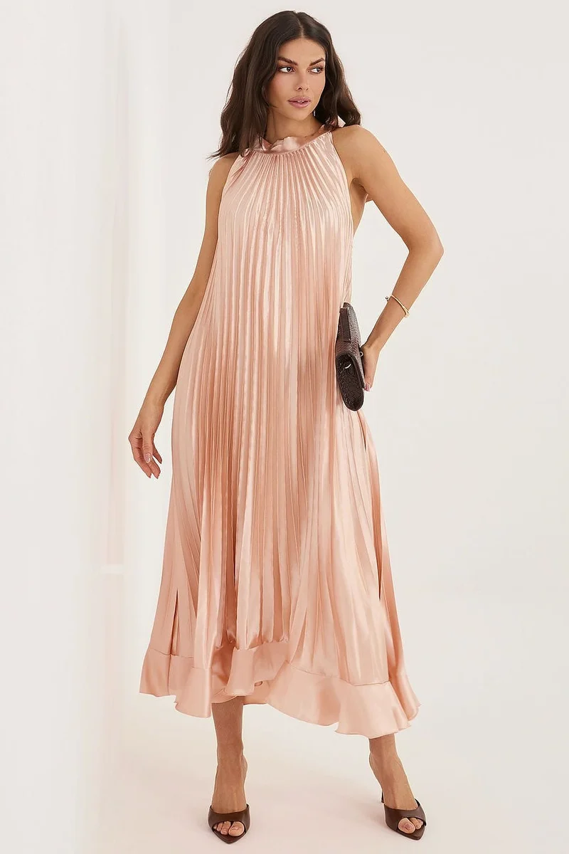 Robe bohème plissée fluide sans manches rose poudré