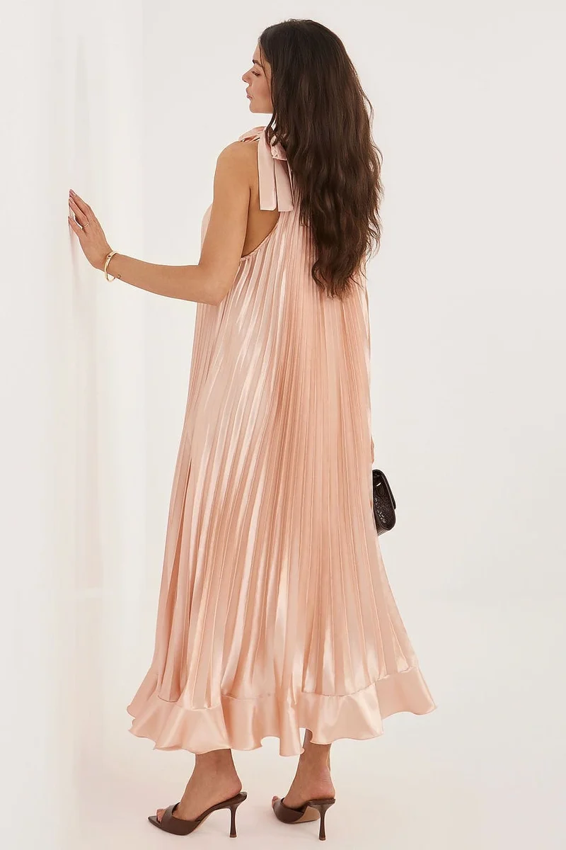 Robe bohème plissée fluide sans manches rose poudré