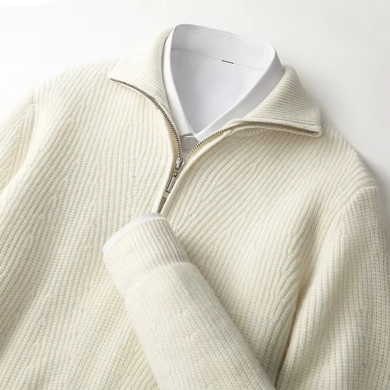 Pull Homme à Col Zippé et Trame Aérée