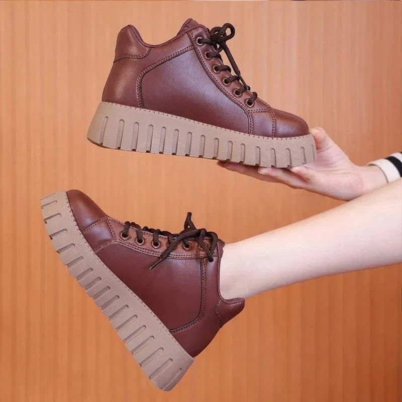 Bottines à plateforme en cuir pour femmes