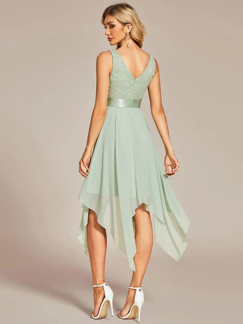 ever COSTA|Robe mariage invitée en dentelle à col en V mi-longue fluide