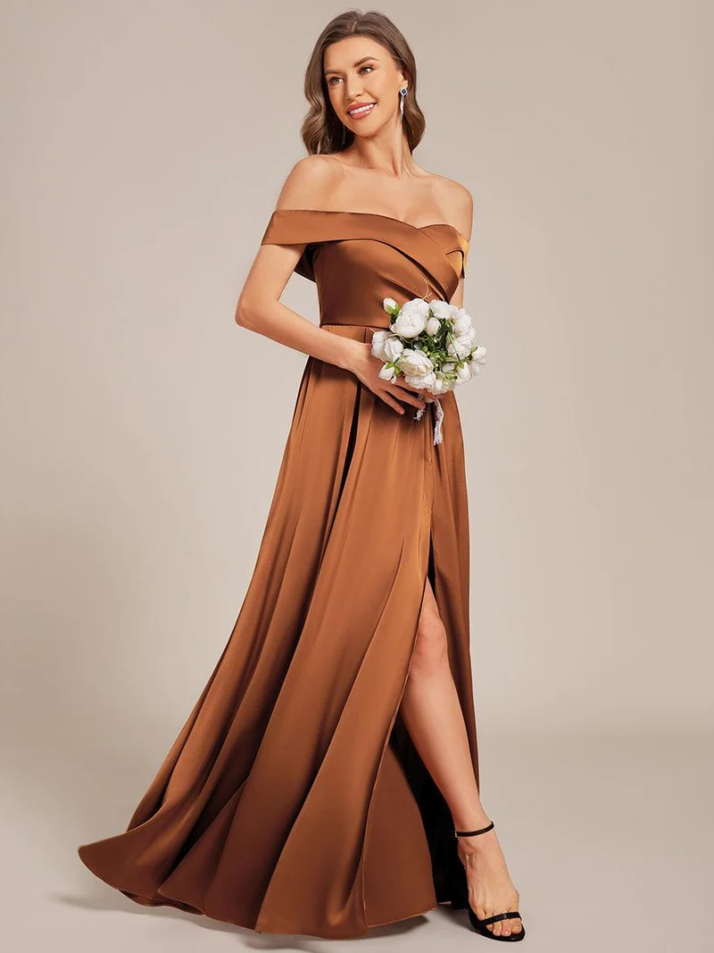 ever SKYE|Robe de demoiselle d'honneur en satin à épaules dénudées et à lacets dans le dos
