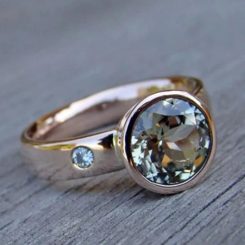 Bague Vintage Forgée avec Zirconia Fine
