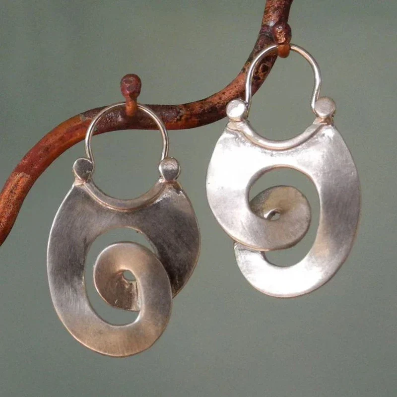 Boucles d'oreilles vintage irrégulières en argent
