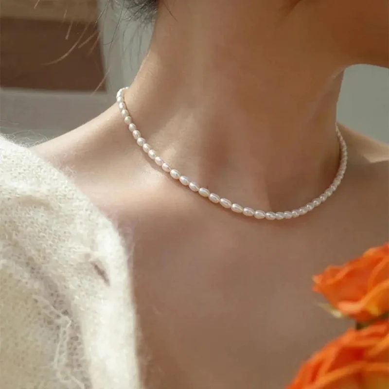 Collier élégant avec des perles