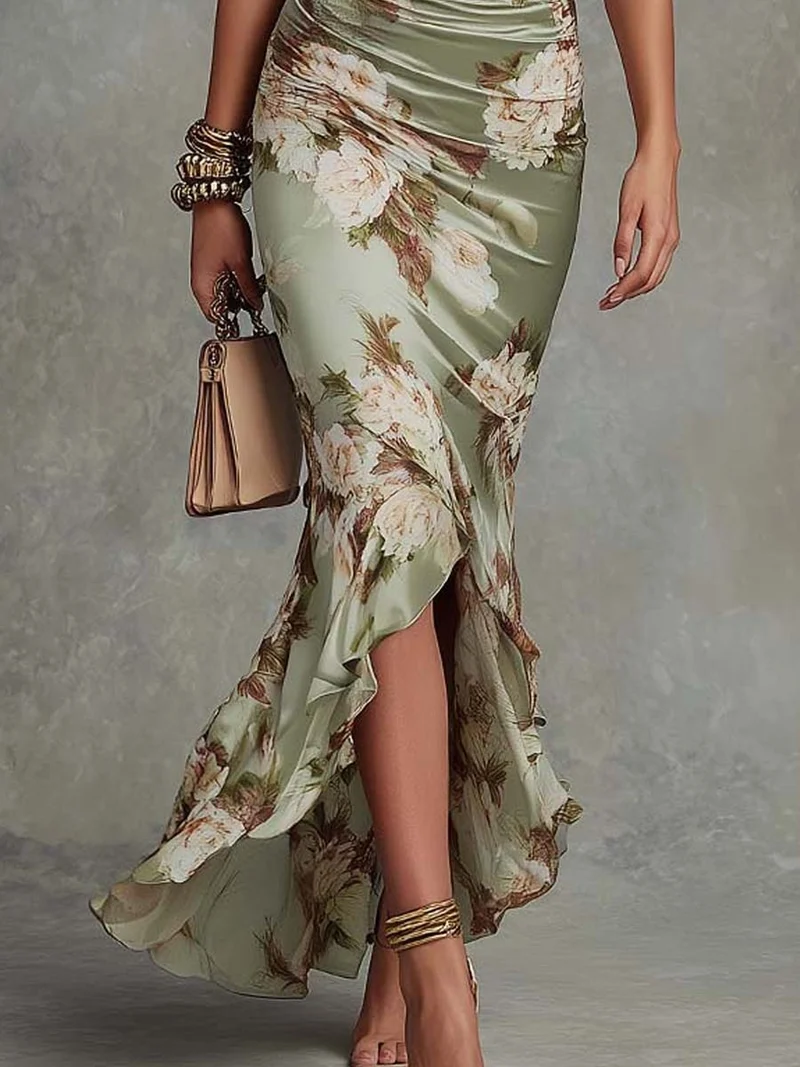 Robe longue asymétrique en satin vert avec décolleté en V - Ana