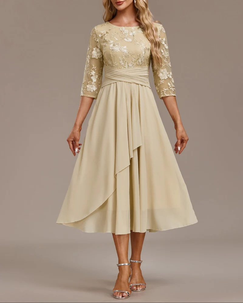 Elin™ - Robe champagne avec de délicates broderies