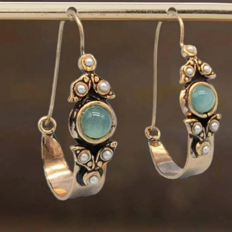 Boucles d'Oreilles en Argent Classiques avec Cabochon en Perle