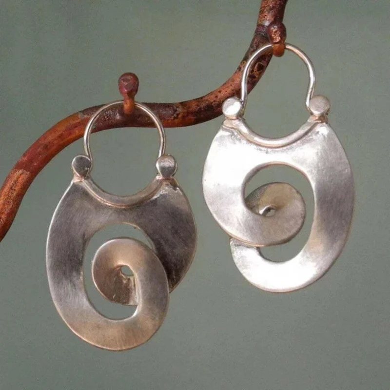 Boucles d'Oreilles Argentées Irrégulières Rétro