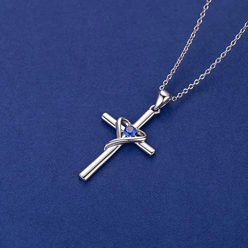 Collier de Croix de Saphir