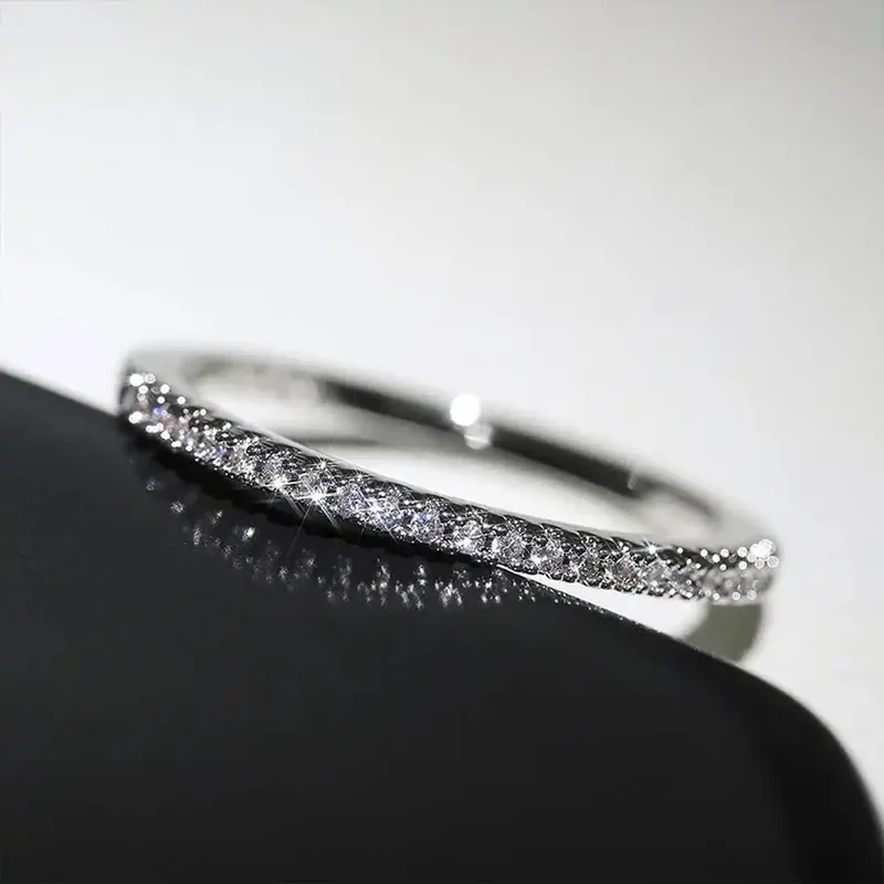 Bague Minimaliste Elyse en Zircon