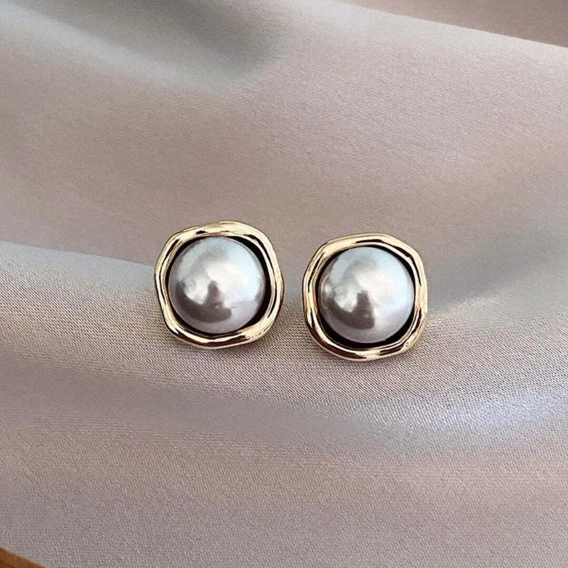 Boucles d'Oreilles Élégantes en Perles Noires