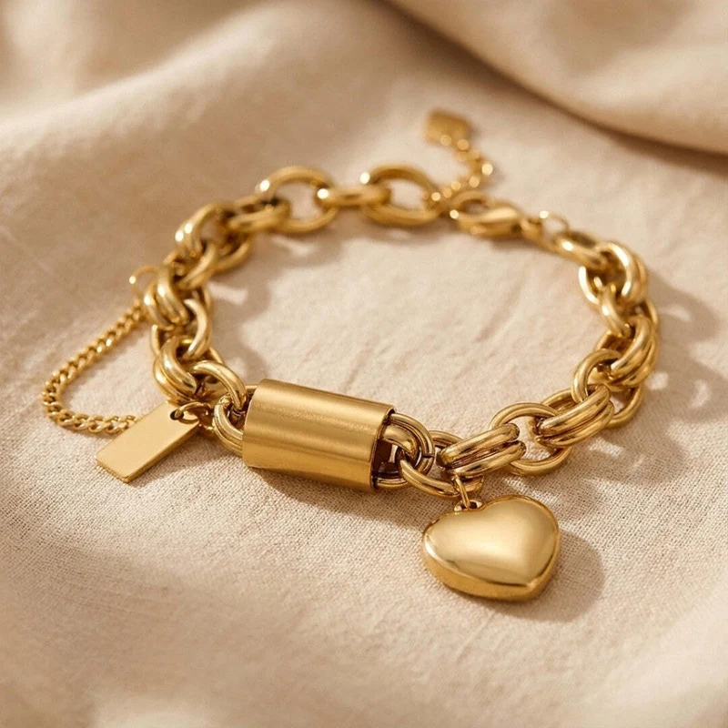 Bracelet en Chaîne Cœur Doré