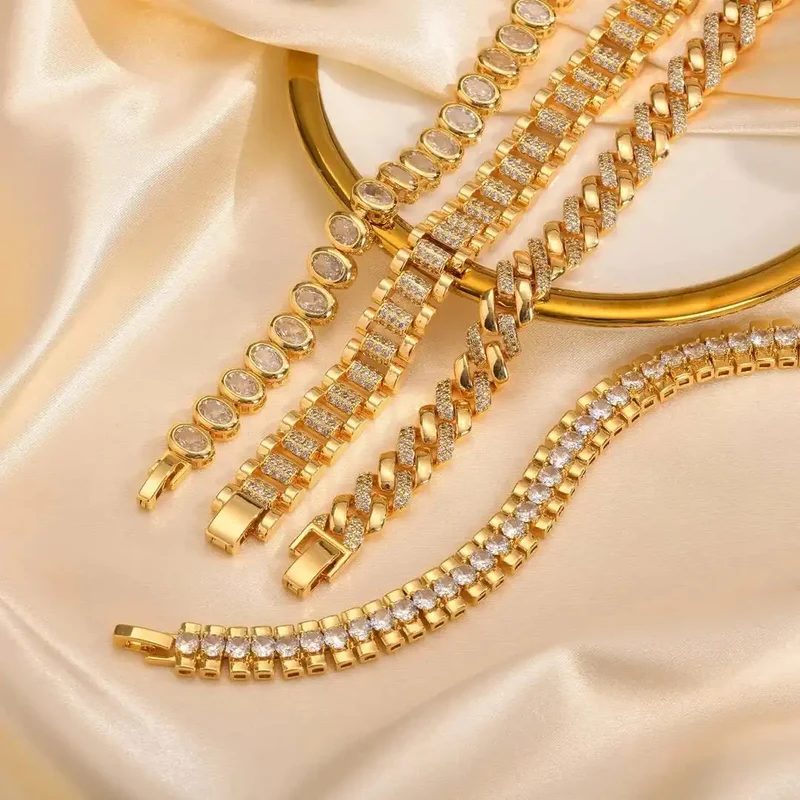 Ensemble de Bracelets Ajustables en Zirconia Cubique Dorée