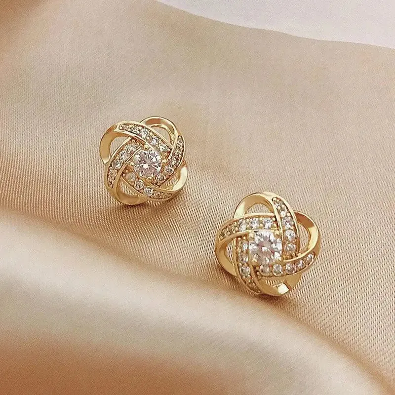 Boucles d'oreilles Stud avec Nœud en Zirconium