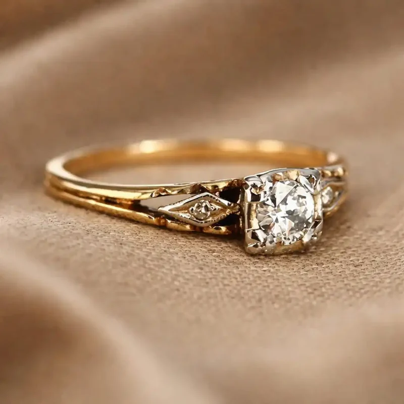 Bague en Or Fin avec Zirconiums Vintage
