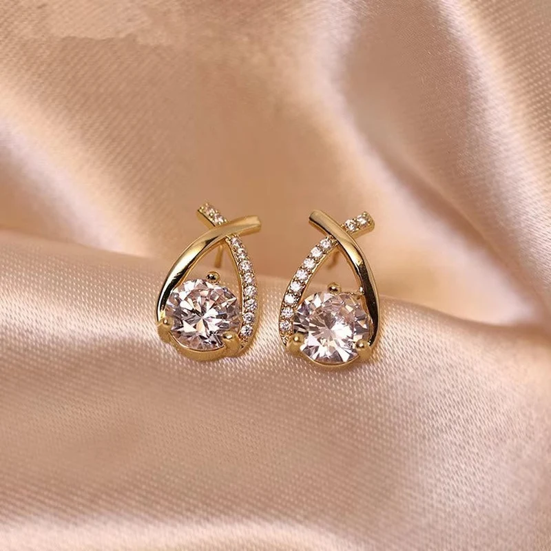 Boucles d'Oreilles en Cubique en Forme de Goutte Tordue de Luxe