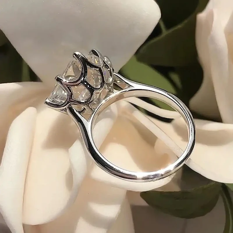 Bague en Zirconium Cubique en Or Intemporel