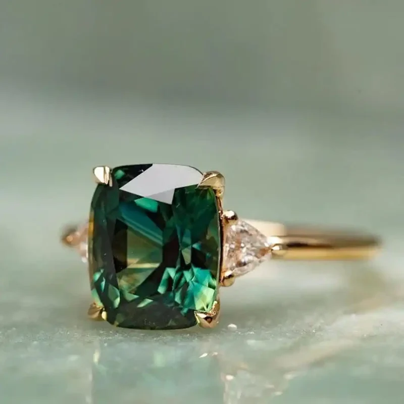 Bague en Or avec Pierre Verte Inspirée par le Vintage