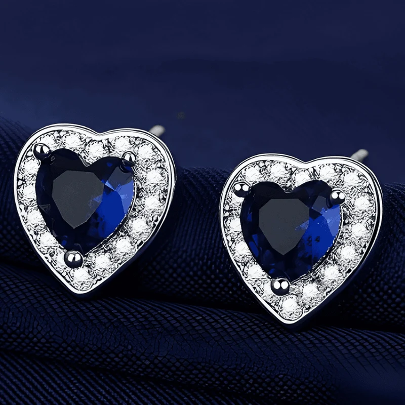 Boucles d'Oreilles Stud en Forme de Cœur en Saphir
