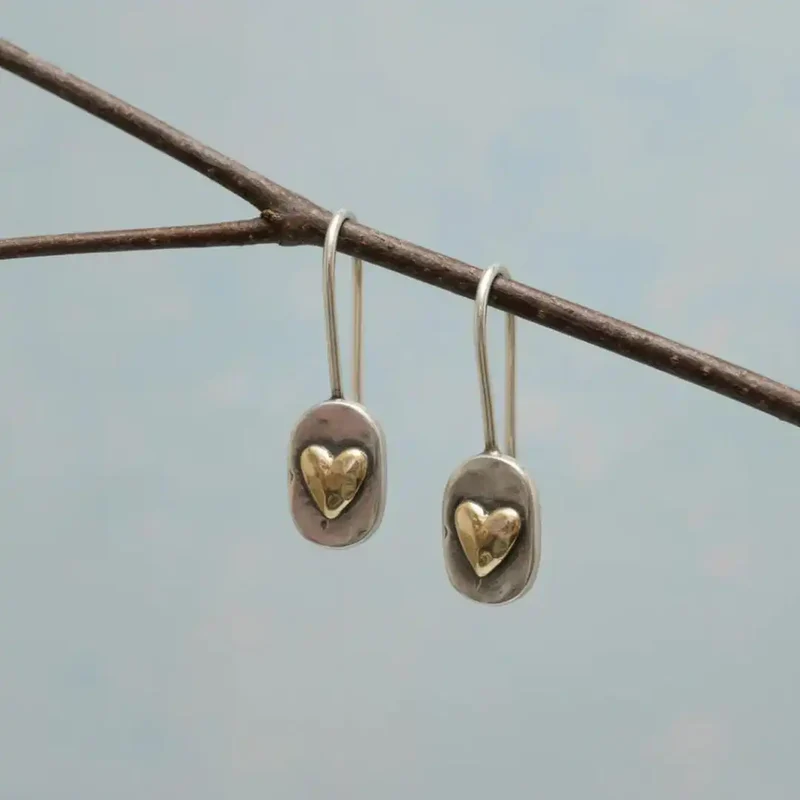 Boucles d'Oreilles Pendantes en Cœur Bicolores