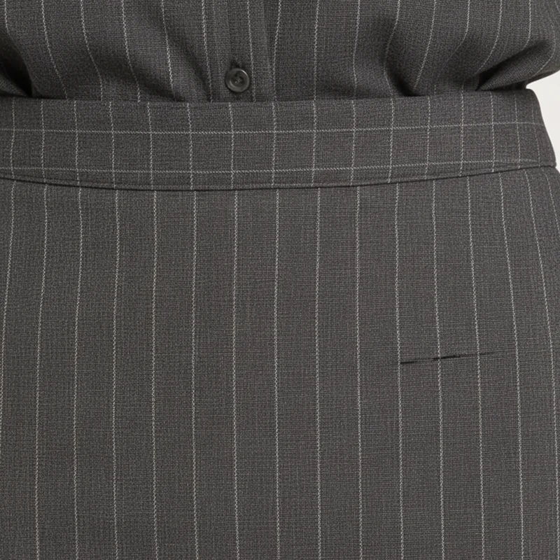 Ensemble Tailleur Femme avec Chemise à Manches Longues et Mini-Jupe Ajustée