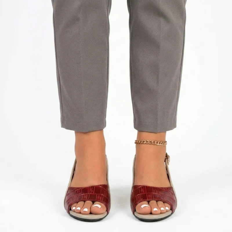 Nu-pieds slingback femme — talon carré et bout ouvert — bureau
