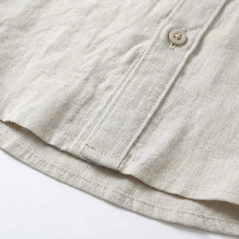 Chemise en lin homme à col officier et manches courtes — été