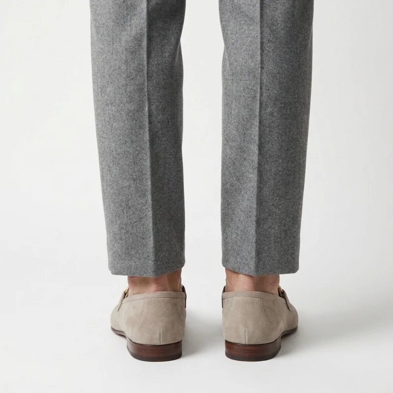 Mocassins en daim homme — détail mors — bureau et cérémonie