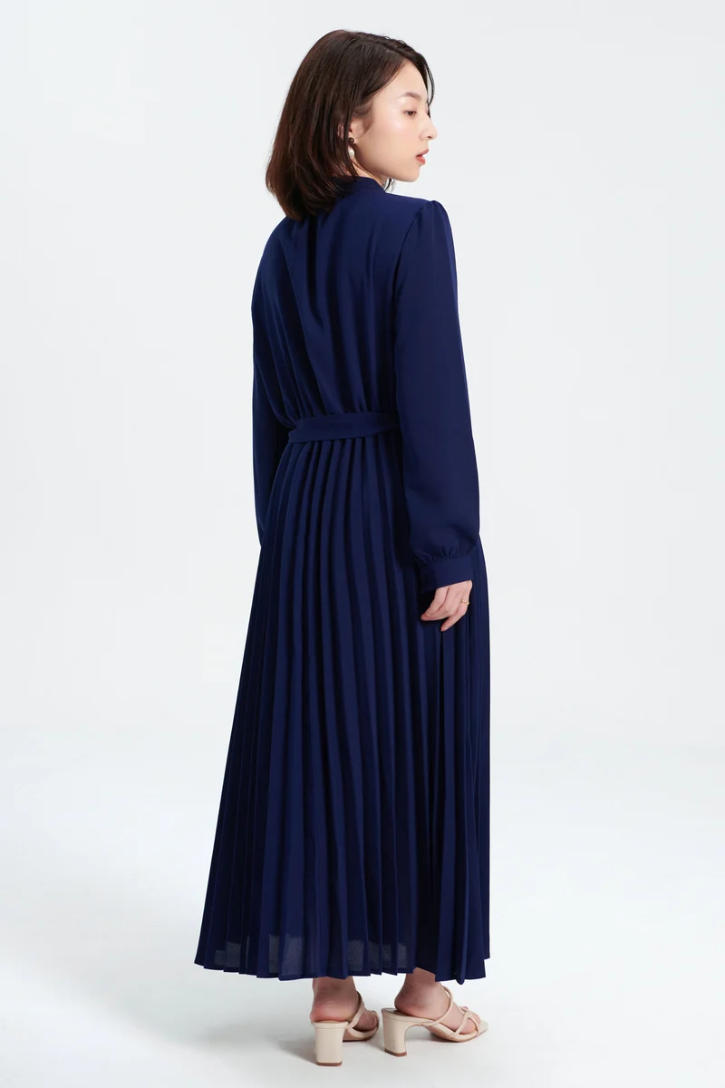 Robe à manches bouffantes en chiffon plissé