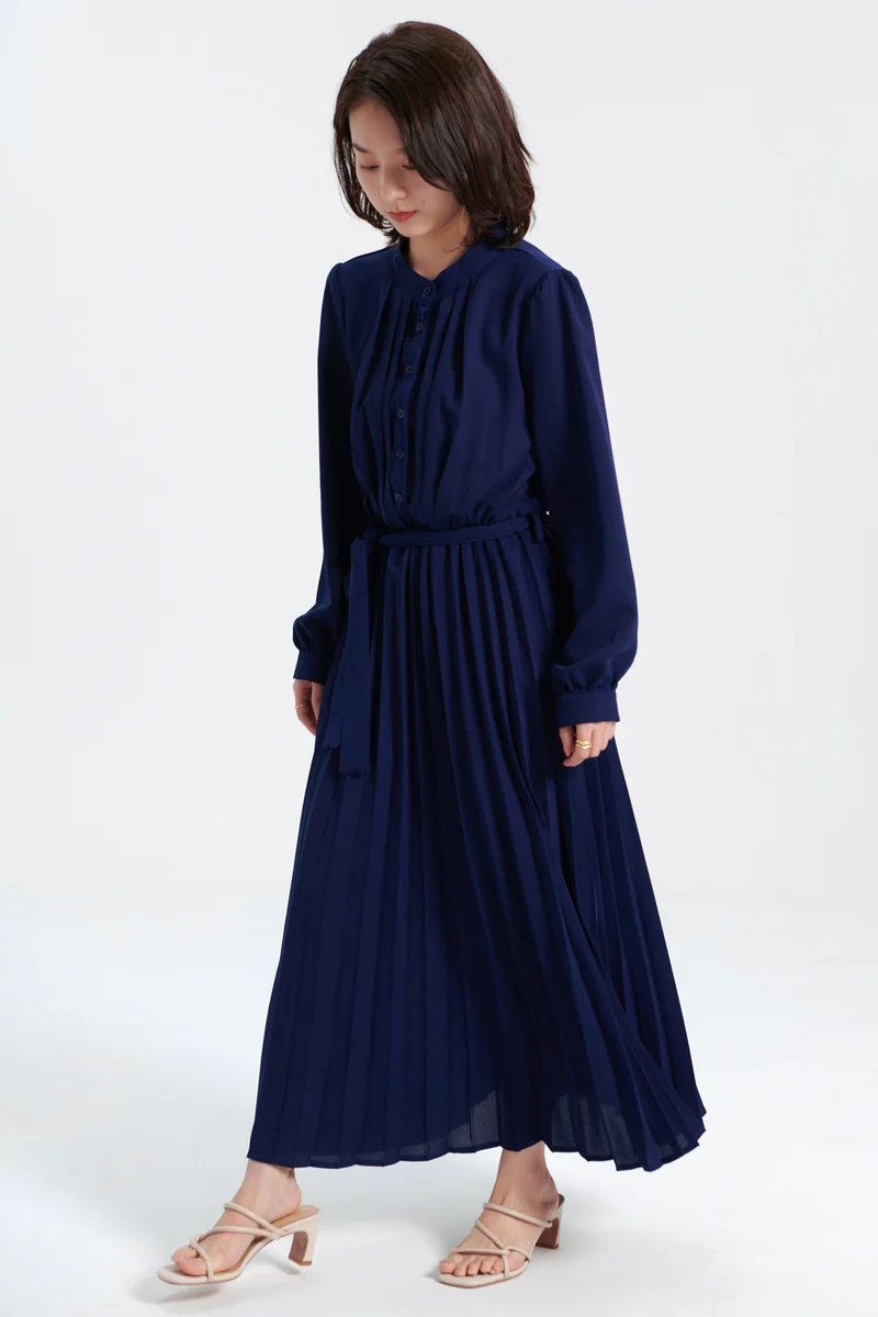 Robe à manches bouffantes en chiffon plissé