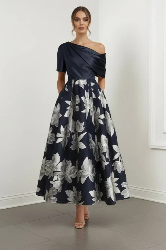 Robe de mère de la mariée à fleurs imprimées asymétrique en ligne A