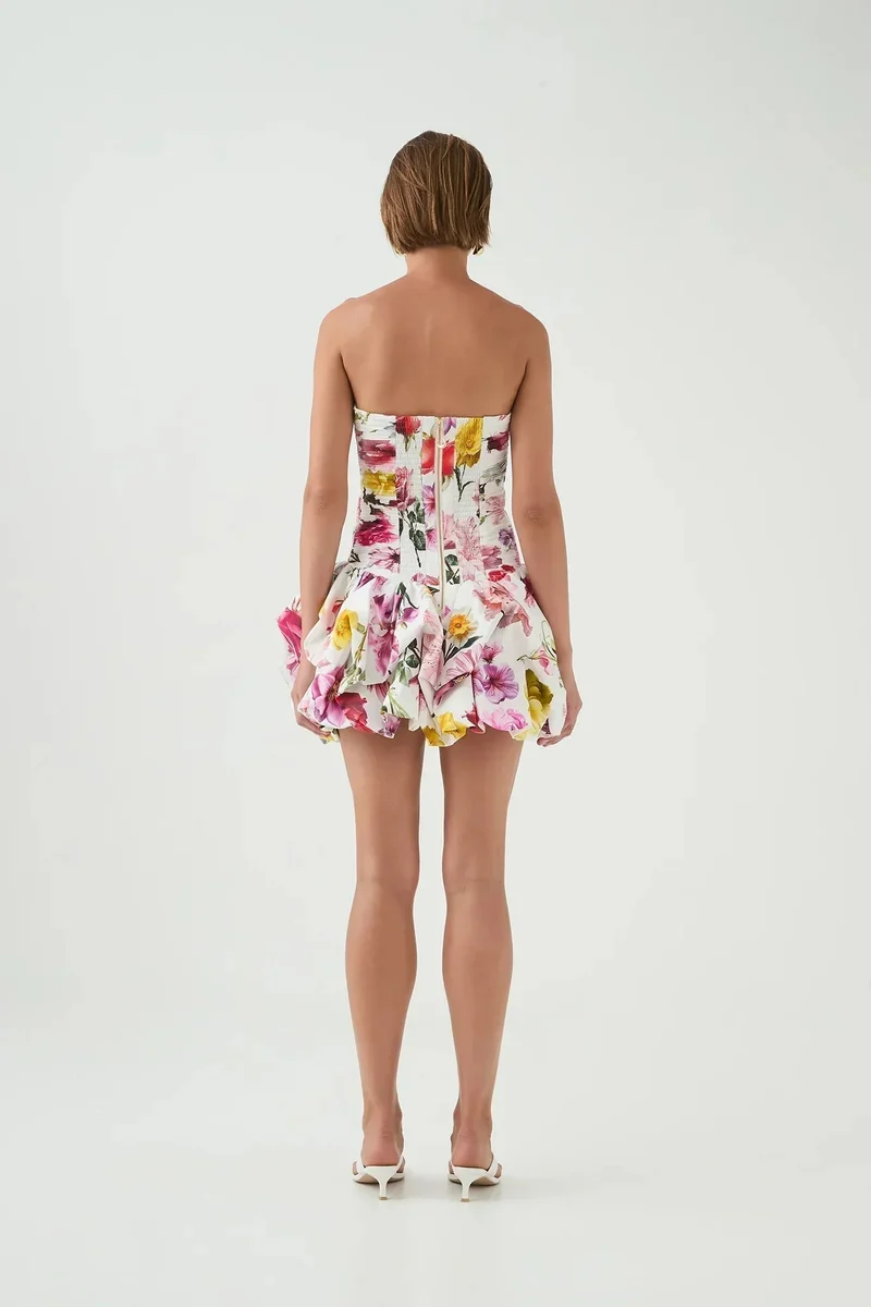Robe de soirée courte blanche pour femme avec ourlet bouffant