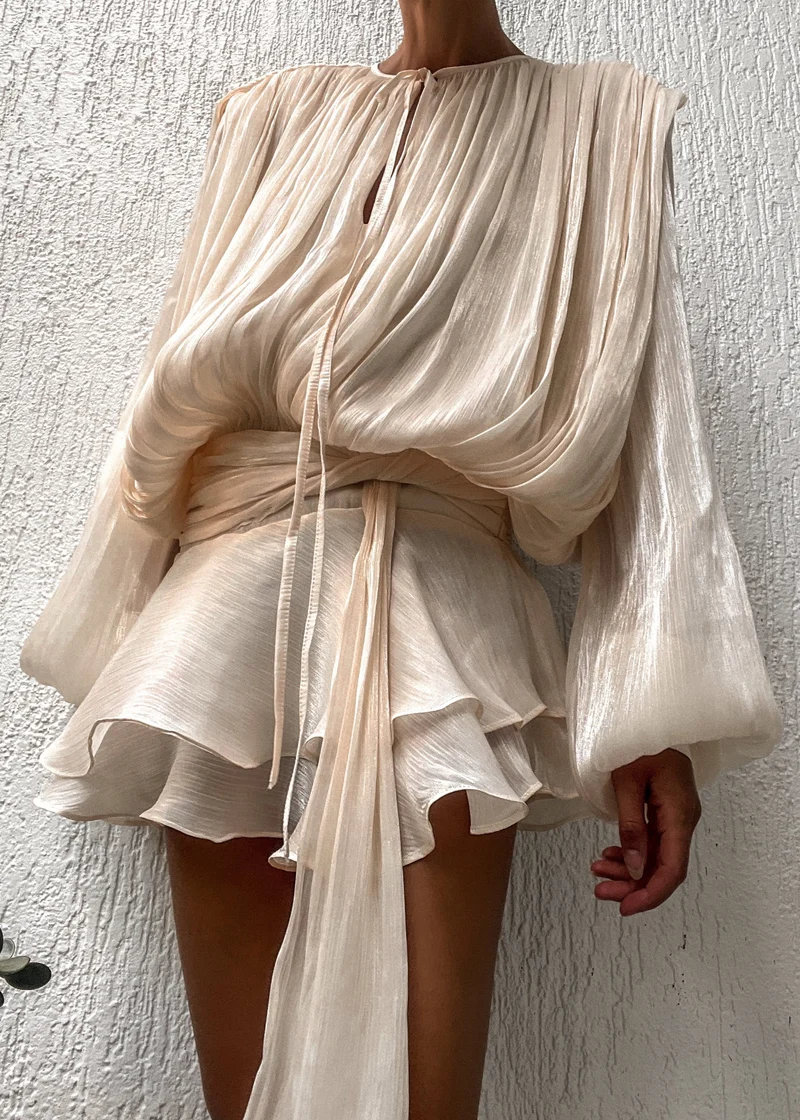 Robe mi-longue en satin champagne Estelle