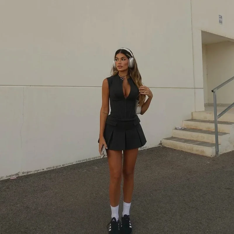 Robe Mini Corset Plissée au Charme Intemporel