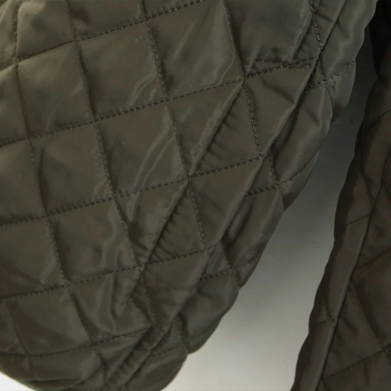 Veste matelassée à capuche avec doublure en peluche