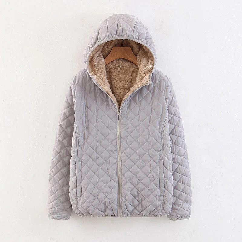 Veste matelassée à capuche avec doublure en peluche