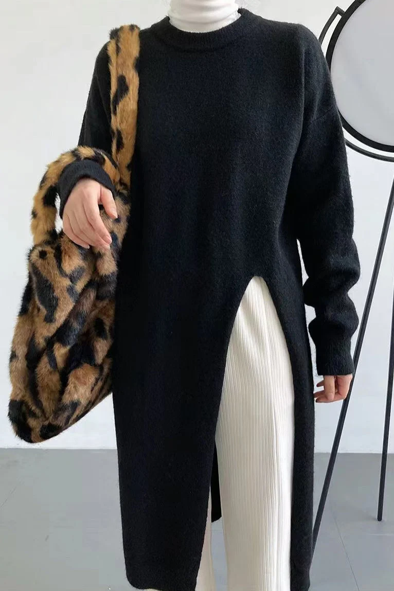 Robe-pull tricotée à fente latérale