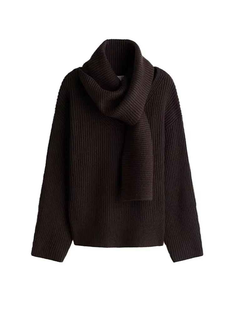 Pull côtelé marron chocolat avec écharpe intégrée
