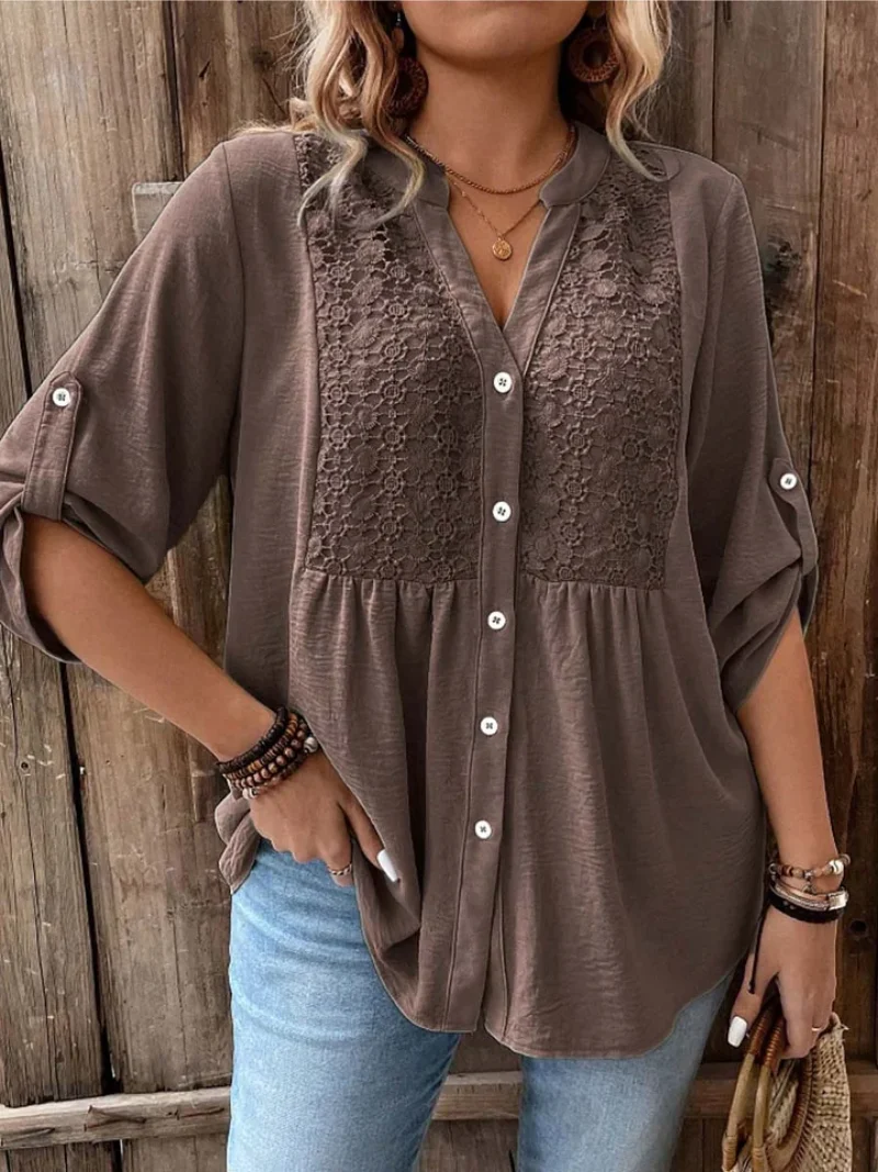 Noelle | Blouse avec col en V et boutons