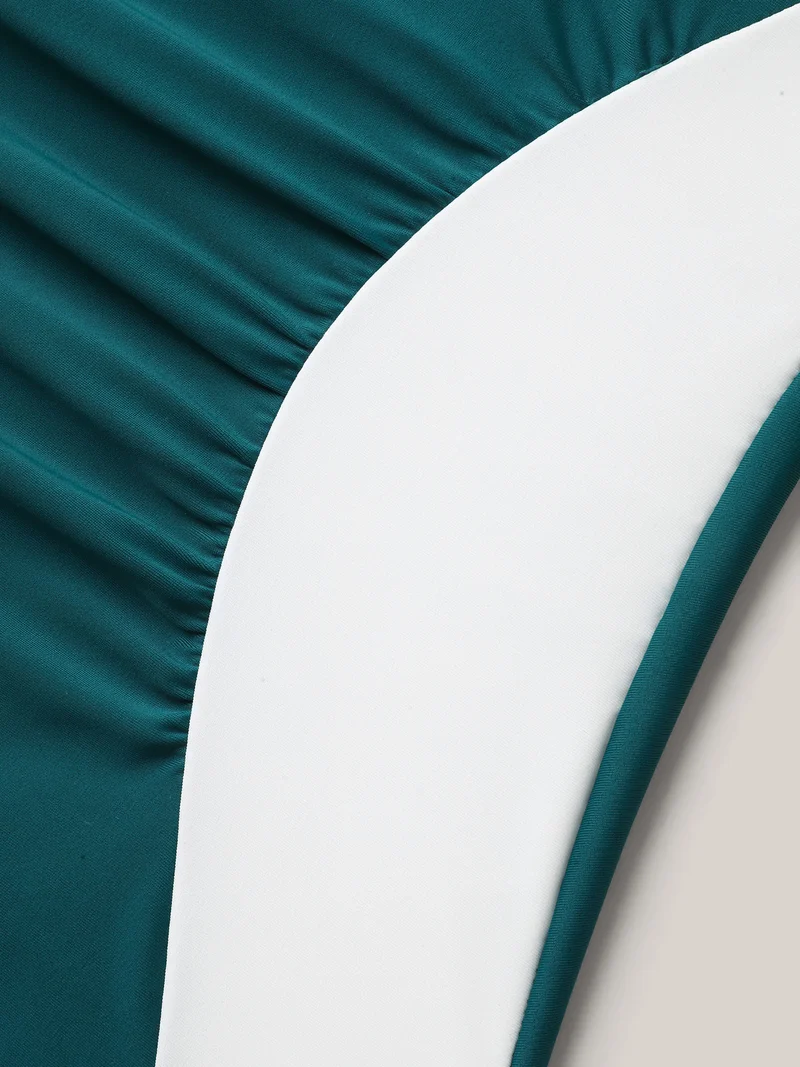 Color Block Keyhole One-Piece Swimsuit