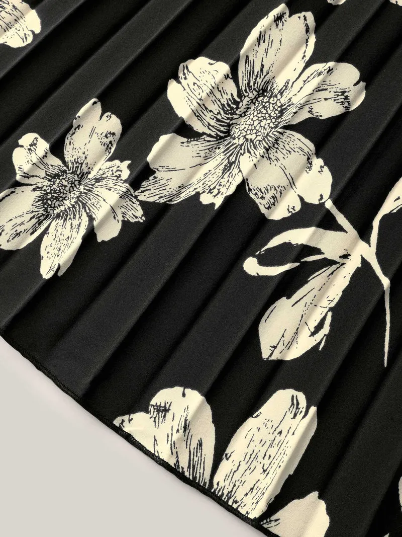 Large Flower Print Pleated Maxi Dress