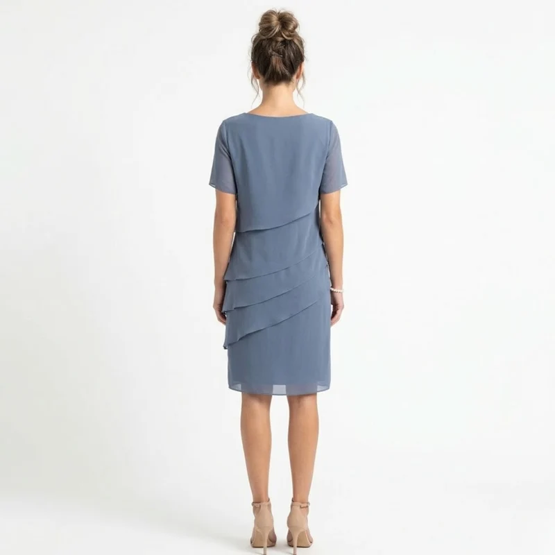 Robe de Soirée Élégante en Mousseline à Volants Superposés et Col Rond