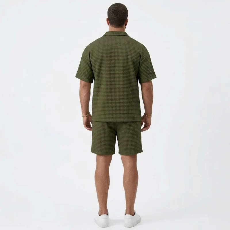 Ensemble Décontracté pour Homme avec Chemise à Revers et Short à Carreaux