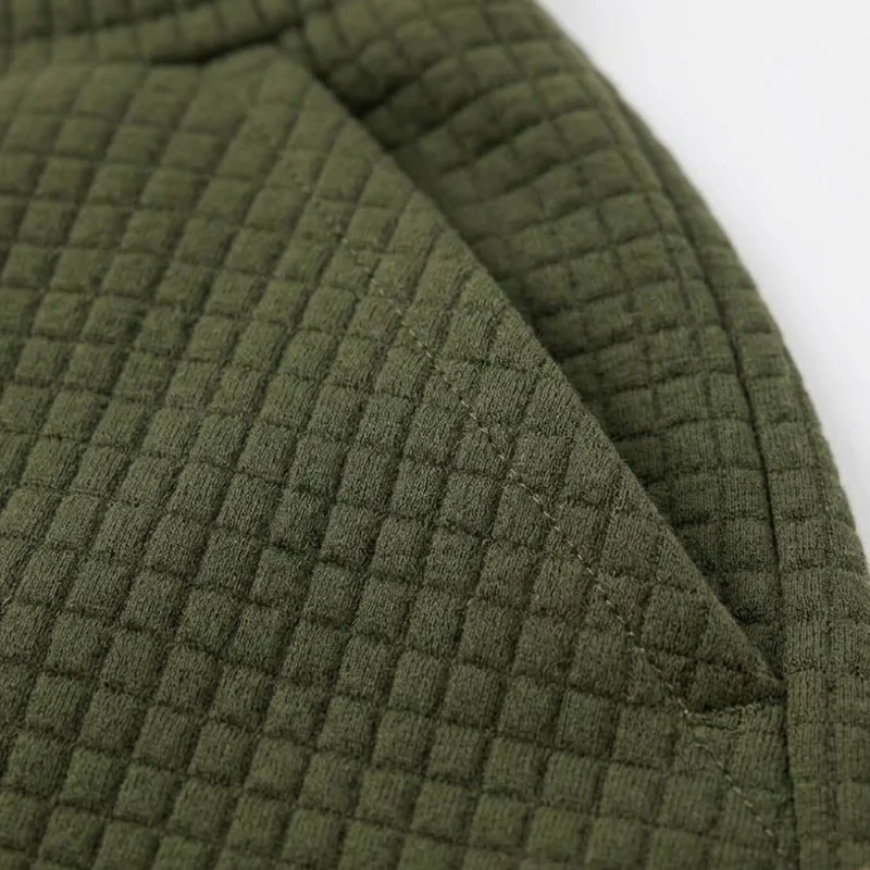 Ensemble Décontracté pour Homme avec Chemise à Revers et Short à Carreaux